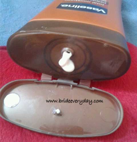Vaseline Total Moisture Cocoa Glow Body Lotion Review