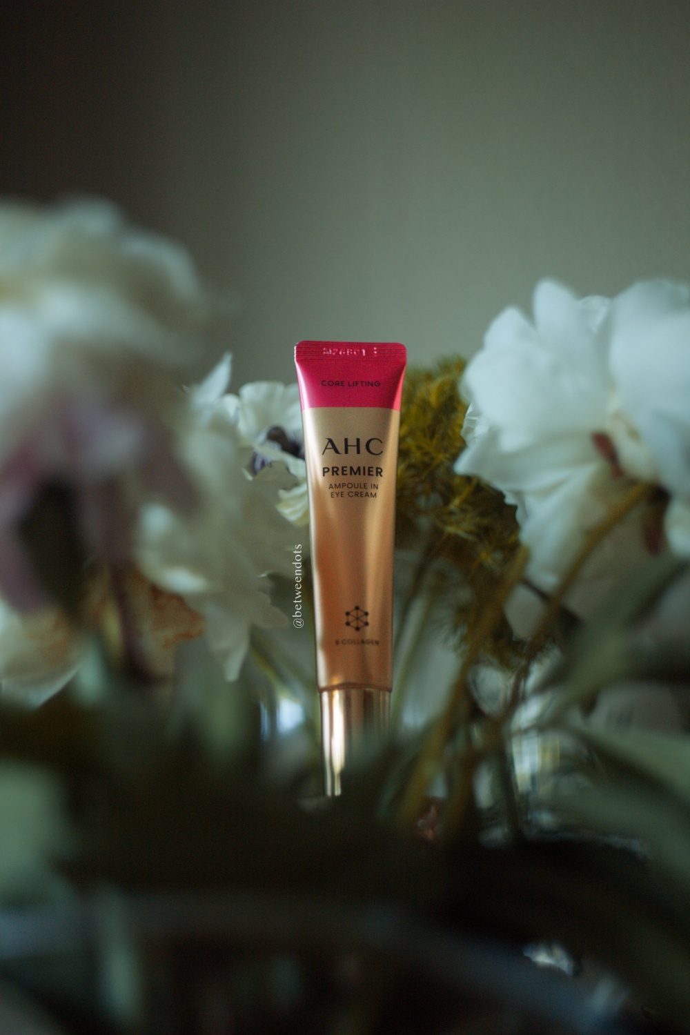 AHC Premier Eye Cream Core Lifting (Season 12)