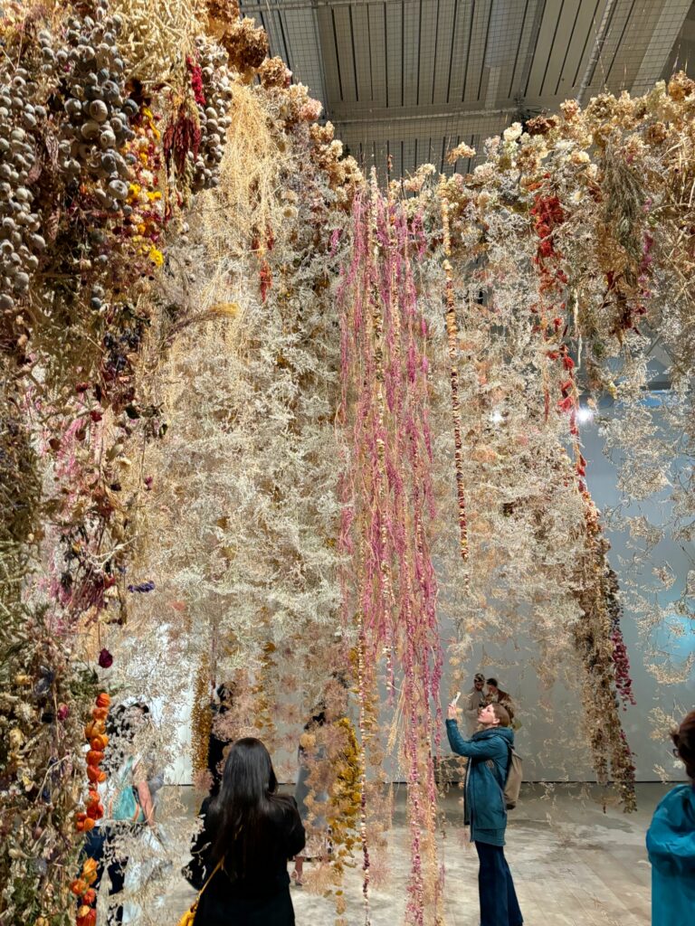 Saatchi-Gallery-Flowers-Flora-Exhibition