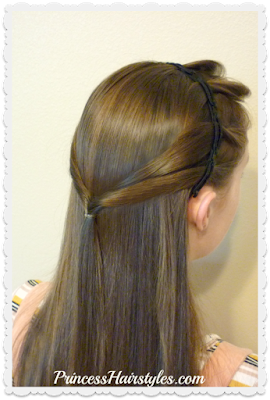 Cute and easy half up hairstyle for school using twisty braids headband.