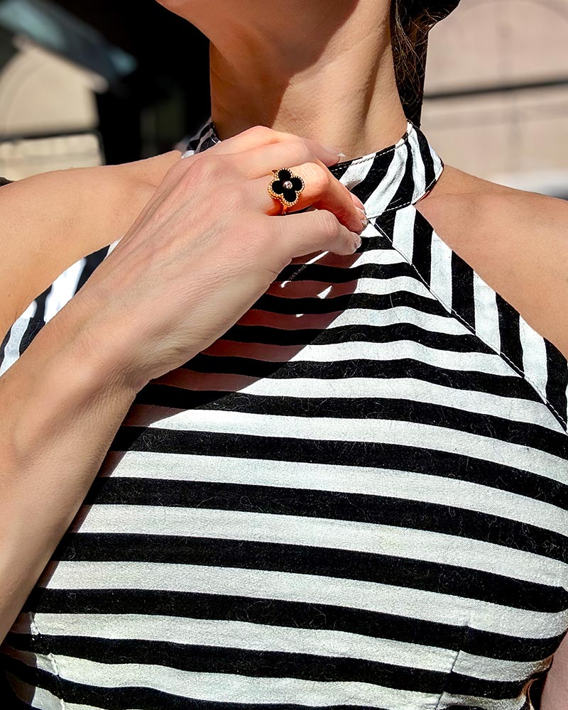 van cleef vintage alhambra ring onyx gold