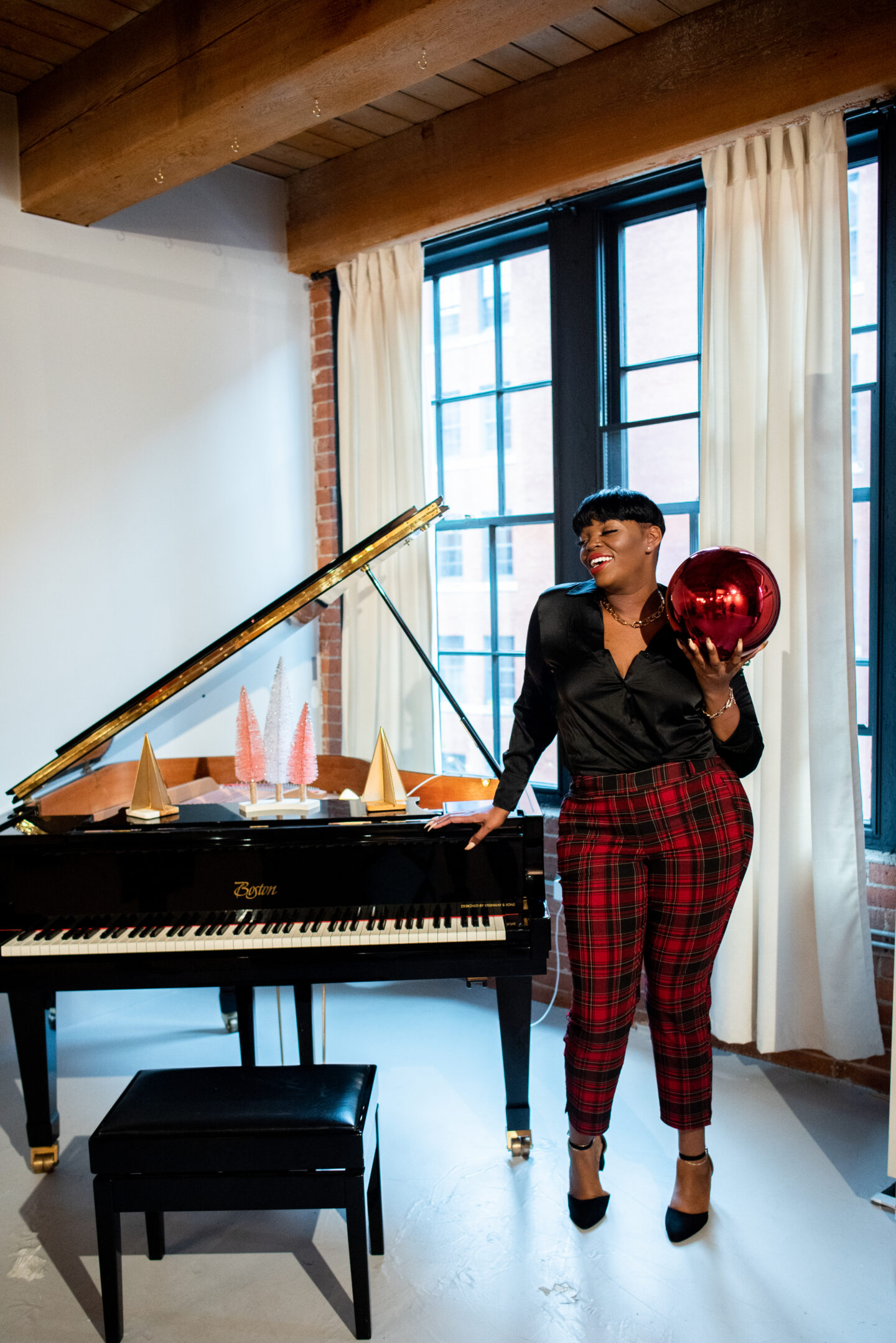 Chardline wearing plus size holiday style from lane bryant
