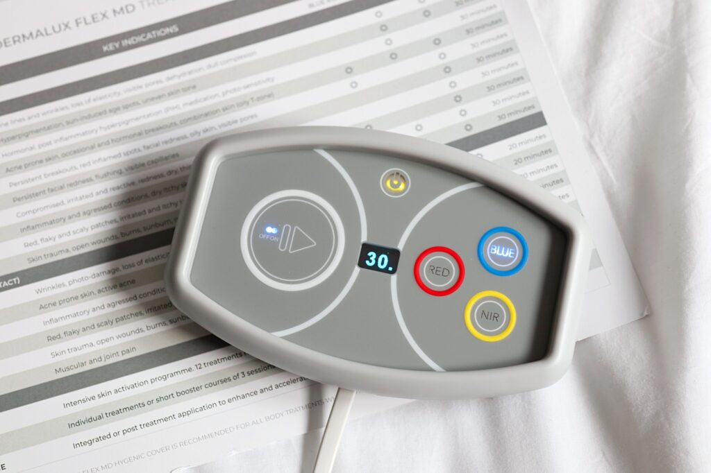 Dermalux Flex MD Controller