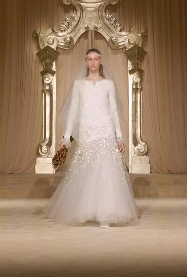Timeless Elegance Reinvented: CHANEL Fall-Winter 2025/26 Haute Couture Triumphs in Paris 5 CHANEL Fall-Winter 2025/26 haute couture 5