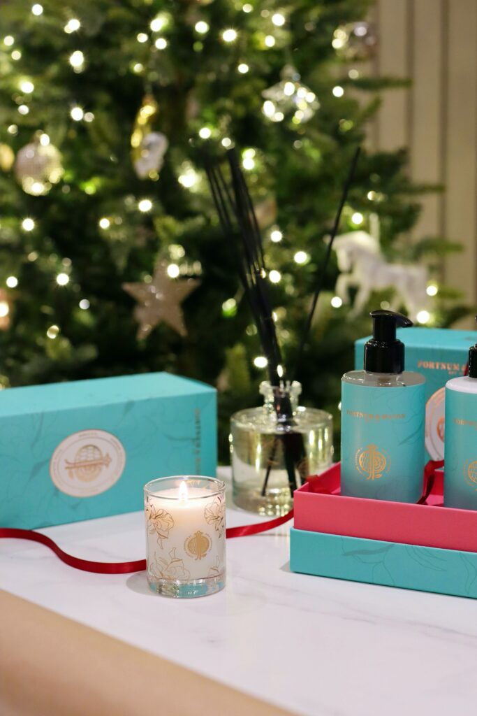 Fortnum & Mason Pomegranate Rose Candle Small