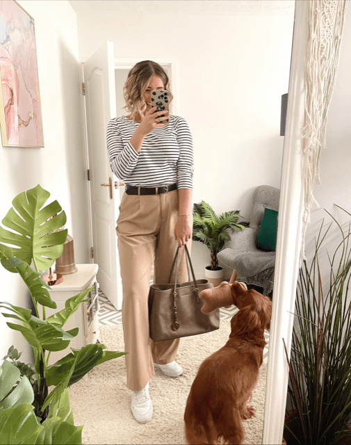 minimalist wardrobe women