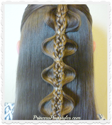 Adorable hairstyle for school. Palm tree bubble braid Adorable hairstyle for school. Palm tree bubble braid.