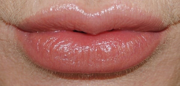 Clinique Nude Honey Almost Lipstick Review & Swatch 5 Clinique Nude Honey Swatch