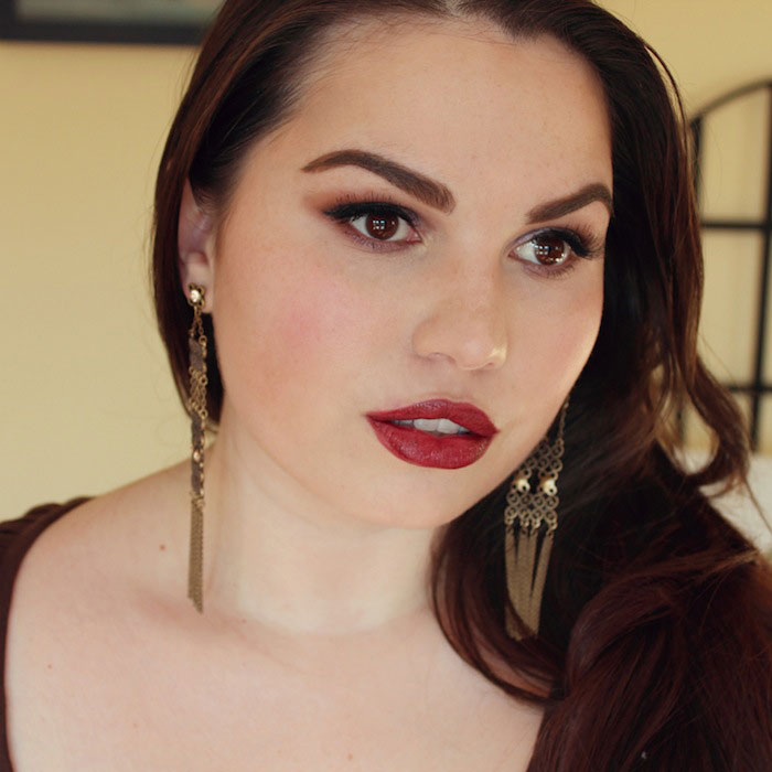 organic-beauty-talk-january-look-dark-red-lips-3