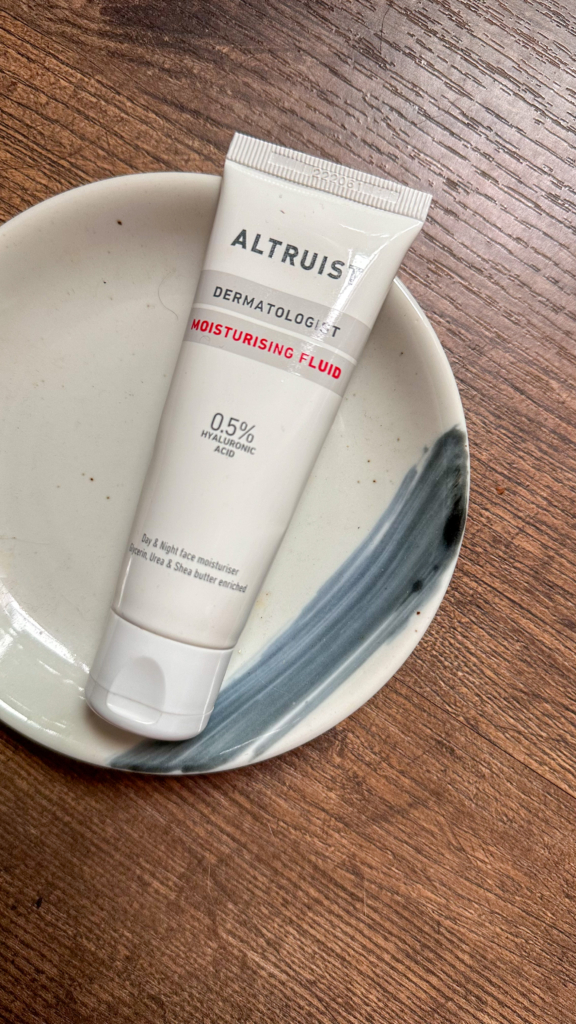 altruist moisturising fluid