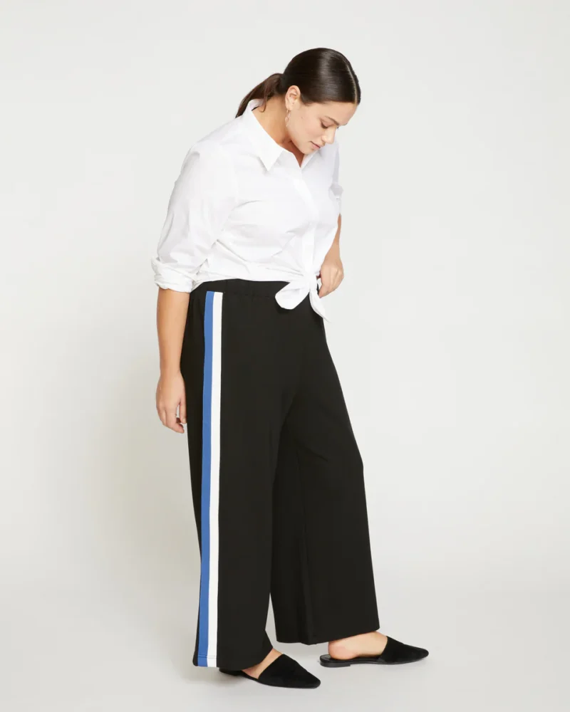 Universal Standard Sample Sale Tips and Code 7